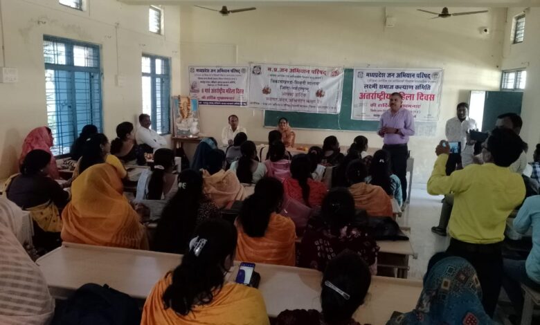 BSW - MSW कक्षाओं में महिला सशक्तिकरण पर हुई चर्चा
