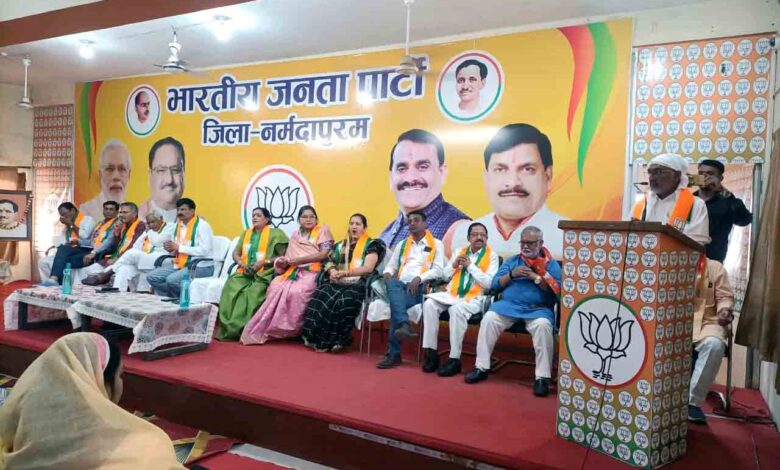 भाजपा जिला कार्यालय में चुनाव प्रबंधन समिति की बैठक संपन्न