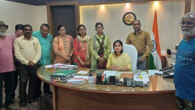 प्रिंट मीडिया, सोशल मीडिया से Seoni Malwa नपा अध्यक्ष और पार्षद मांगे माफी, नर्मदांचल पत्रकार संघ ने कलेक्टर को सौंपा ज्ञापन