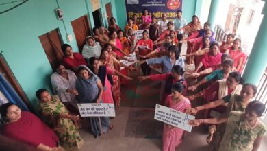 मतदाता जागरूकता : संगोष्ठी में बताया मतदान का महत्व, नवमतदाताओं को शपथ दिलायी